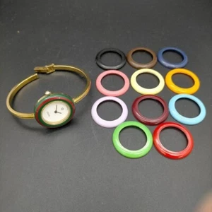 [ Lesen ] GUCCI 11/12 Change 12 Bezel Vintage Uhr Weißgold Rot Gebraucht Funktioniert - Bild 1 von 4