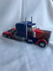 Transformers Hunt For The Decepticons Leader Class Optimus Prime HFTD (LEGGI) - Imagen 1 de 9