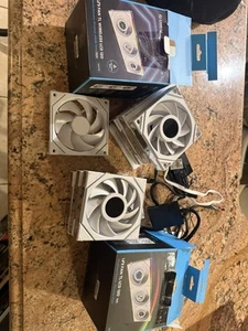 Lian Li TL-LCD 120 Uni Fan Lot UNTESTED - Afbeelding 1 van 4