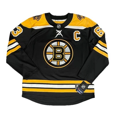 Camiseta deportiva Brad Marchand Boston Bruins Captain Home Fanatics Breakaway; para hombre M’s Foto 1 de 3