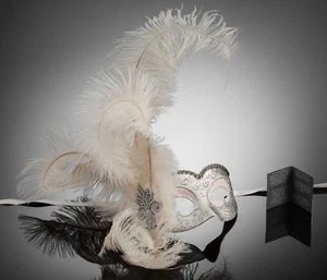 original venezianische Maske Augenmaske mit Federn Karneval Maskenball Fasching - Bild 1 von 1
