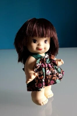 "EFFE" MINI bambola vintage, anni 70, materiale gomma, altezza 12 cm. - Photo 1/4