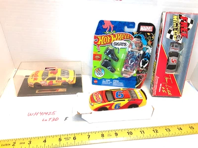Sterling Marlin 95 Chevy Monte Carlo 1:43, Labonte 1:64, Everham Timer, patín HW Foto 1 de 4
