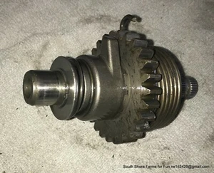 77 78 YAMAHA DT250 DT400 EJE DE ARRANQUE 1M1-15661-00-00 SPLINES BUENO - Imagen 1 de 4