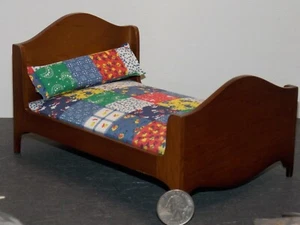 Dollhouse Miniature Walnut Double Bed 1:12 one inch scale C32 Dollys Gallery - Picture 1 of 5