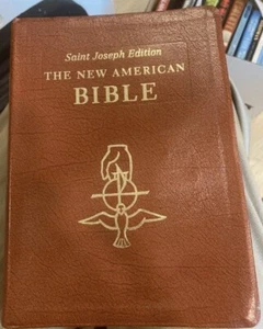 The New American Bible : St. Joseph Edition (1988, Hardcover,LargeType Free Ship - Picture 1 of 2