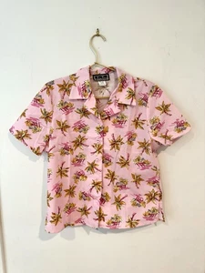 Vintage Pink Palm Tree  Button Up Hawaiian Shirt Sz Medium USA NWT - Picture 1 of 7
