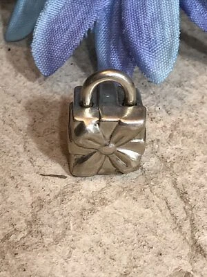 Tiffany & Co Plata Firma Caja de Regalo Candado Dije Colgante 14.8g, 3/4" x 1/2" Foto 1 de 4