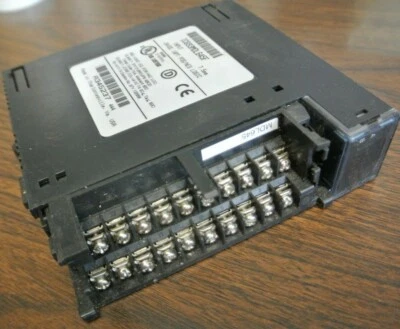GE FANUC IC693MDL645F INPUT MODULE 24VDC 16PT POS/NEG LOGIC 7.5mA/Pt. - NO COVER - Image 1 of 4