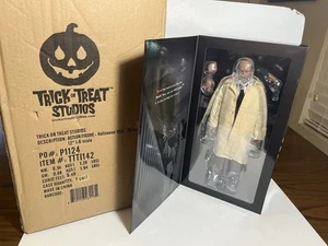 Halloween 1978 Dr. Loomis 1:6 Scale Figure Trick or Treat Studios Exclusive - Picture 1 of 5