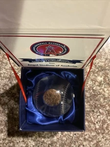 Anaheim Angels ALCS Crystal Baseball Angel Stadium Park Dirt Filled. - Picture 1 of 12