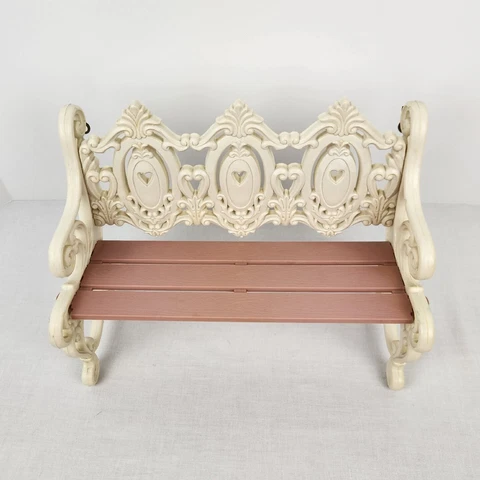 Vintage 1988 Burwood Prod Co Bench Shelf Wall Hanging #2914 12" Made In USA Doll Cover