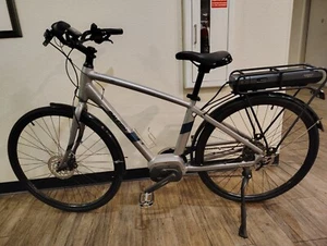 E-BIKE: 2017 Raleigh Detour Diamond Frame iE Electric Bike  - Picture 1 of 8