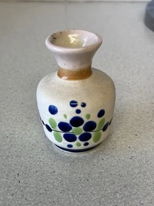 Mexico Pottery Vicman Small Decorated Pot 2.3/4” Tall - Picture 1 of 3