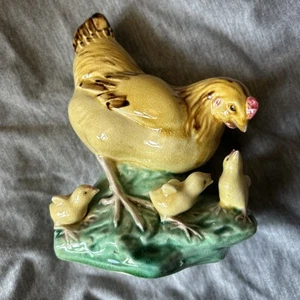 VINTAGE RETRO MOTHER HEN AND CHICKS ORNAMENT COUNTRY KITCHEN - Picture 1 of 5