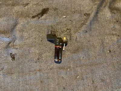 07-15 Mazda CX-9 Duratec 3.7L Sensor y perno árbol de levas admisión derecha Foto 1 de 3