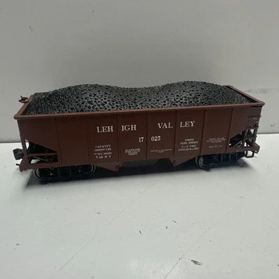 Bowser Executive Line HO #40342 55 Ton GLa Hopper Lehigh Valley #17025 - Image 1 of 4