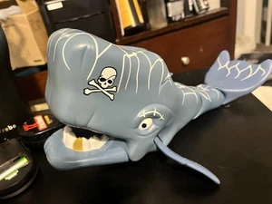 Imaginext 2006 Pirate Hefty Big Blue Whale Fisher Price Mattel Moving Large Toy - Picture 1 of 5