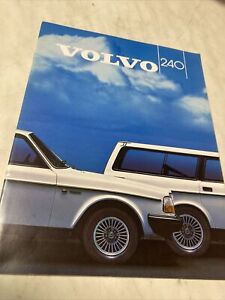 Volvo 240 catalogue brochure prospectus dépliant automobile vintage