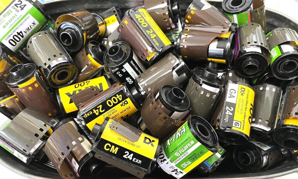 10 Rolls - Vintage Old Film, Unexposed and Outdated 10 Rolls 35mm Film - Image 1 of 1