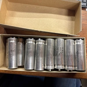 15pcs CAPACITOR FIXED ELECTROLYTIC M39018/04-2072M 8600UF 20VDC      MAbin7 - Picture 1 of 4