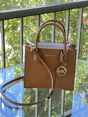 Michael Kors Crossbody Bag Tote Handbag Messenger Luggage Purse Shoulder Leather - Image 1 of 4