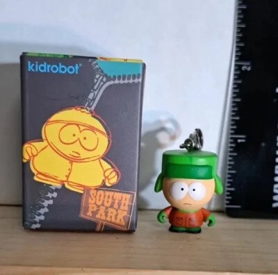 Kidrobot South Park Series 1 Zipper Pulls Kyle Broflovski 2/20 With Box - Image 1 of 4