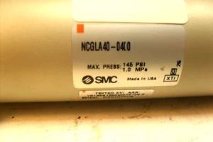 SMC NCGLA-0400  40mm x 4" Stroke w/ Nice brackets - Picture 1 of 5