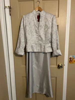 JS Collections Mother of the Bride/Groom 2 Piece Formal Jacket/Skirt Set - Image 1 of 4