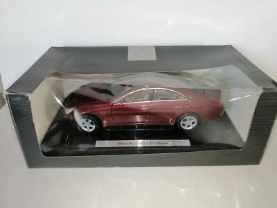 MERCEDES-BENZ CLS KLASSE MODELLAUTO 1/18 DIE CAST - Immagine 1 di 4