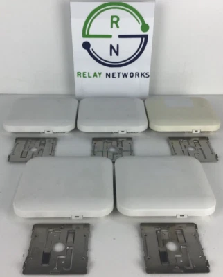 LOT of 50x Extreme AP-7532I AP-7532-67030-US Wireless AP with bracket.  AP-7532 - Image 1 of 4