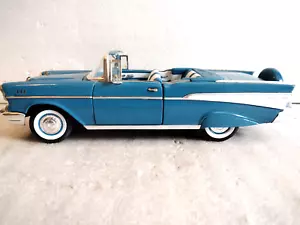 Road Legends 1957 Chevrolet Bel Air Blue Convertible 1:18 Scale Diecast - Picture 1 of 13