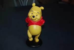 WINNIE THE BEAR 22 CM RESIN FIGURE - Picture 1 of 3