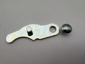 Return Pawl and Rivet for Northwestern 80 & AA 2001 2" Egg Cap Machine Coin Mech - Picture 1 of 4