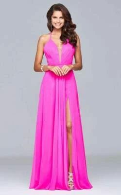 Vestido de Noche Faviana 7747 Rosa Exuberante Estilo Halter Talla 6 L32012 Foto 1 de 2