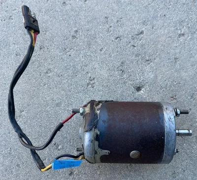 FORD THUNDERBIRD RIGHT OR LEFT FRONT POWER WINDOW MOTOR 1962-1964 62-64 OEM - Image 1 of 4