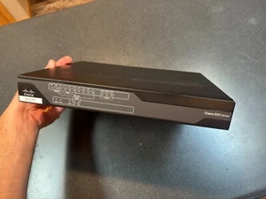 Cisco 891F Gigabit Integrated Services Router C891F-K9 V02 - NO POWER ADAPTER - Picture 1 of 7