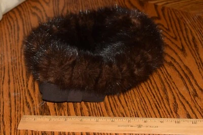 Sombrero de calavera de piel de visón lisette vintage años 50/60 boina arco frontal  Foto 1 de 4