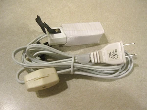 DEPARTAMENTO 56 - CABLE DE LUZ PUEBLO - ÚNICO con BOMBILLA NUEVO - Imagen 1 de 3