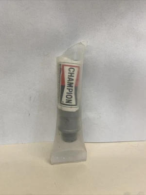 Champion RHM40E Aircraft Spark Plug - Image 1 of 4