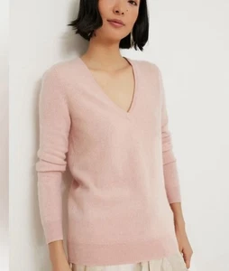 Suéter TUCKERNUCK Suave Rosa Cachemira Cuello en V Grande  - Imagen 1 de 4