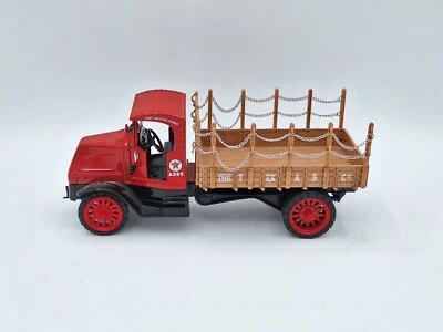 Texaco The Texas A293 - 1918 Mack AC Bulldog Staked Flatbed Bank de Ertl Foto 1 de 4