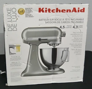 KitchenAid Artisan 5 qt. NUOVO Mixer con supporto inclinabile argento con accessori - Foto 1 di 4