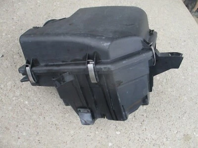 03-06 Carcasa filtro de aire Volvo XC90 6 cilindros Foto 1 de 4