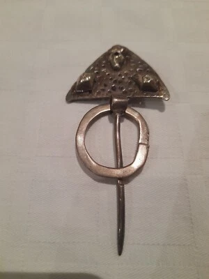 Vecchia spilla o fibula berbera, ideale come fermasciarpa - Gioiello etnico - Immagine 1 di 4