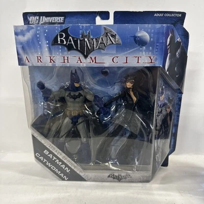 Batman Legacy - BATMAN & CATWOMAN (VERSIONES EN COLOR) - ARKHAM CITY / ORIGEN DEL ASILO Foto 1 de 4