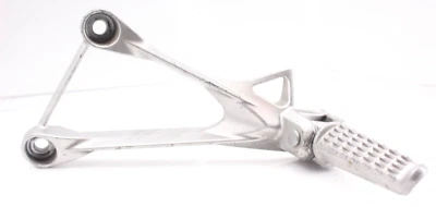 Clavija de pasajero trasera izquierda Kawasaki Ninja ZX6R 2006 34028-0005 Foto 1 de 3