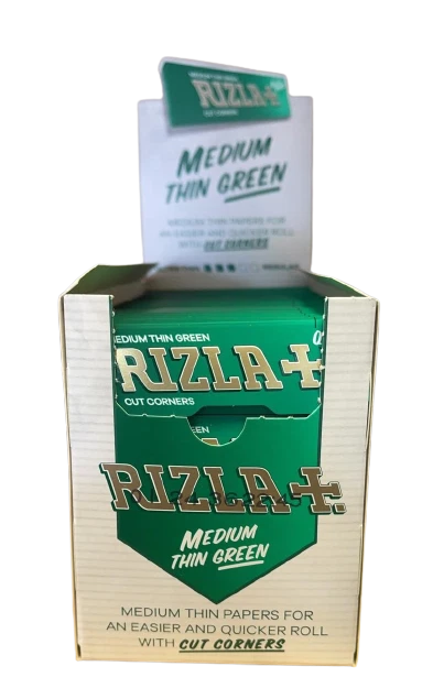 1-50 BOOKLETS OF RIZZLA GREEN REGULAR ROLLING PAPERS
