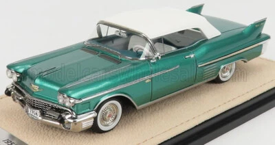 wonderful resin-modelcar 1/43 CADILLAC SERIES 62 CONVERTIBLE 1958 closed - green - Image 1 of 2