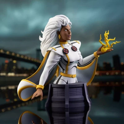 Diamond Select X-Men Storm 1/7 Scale Limited Edition Bust PVC Statue - Image 1 of 4